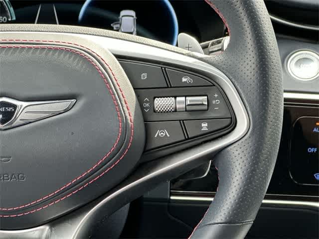 Thumbnail: 2023 Genesis GV70 - 10