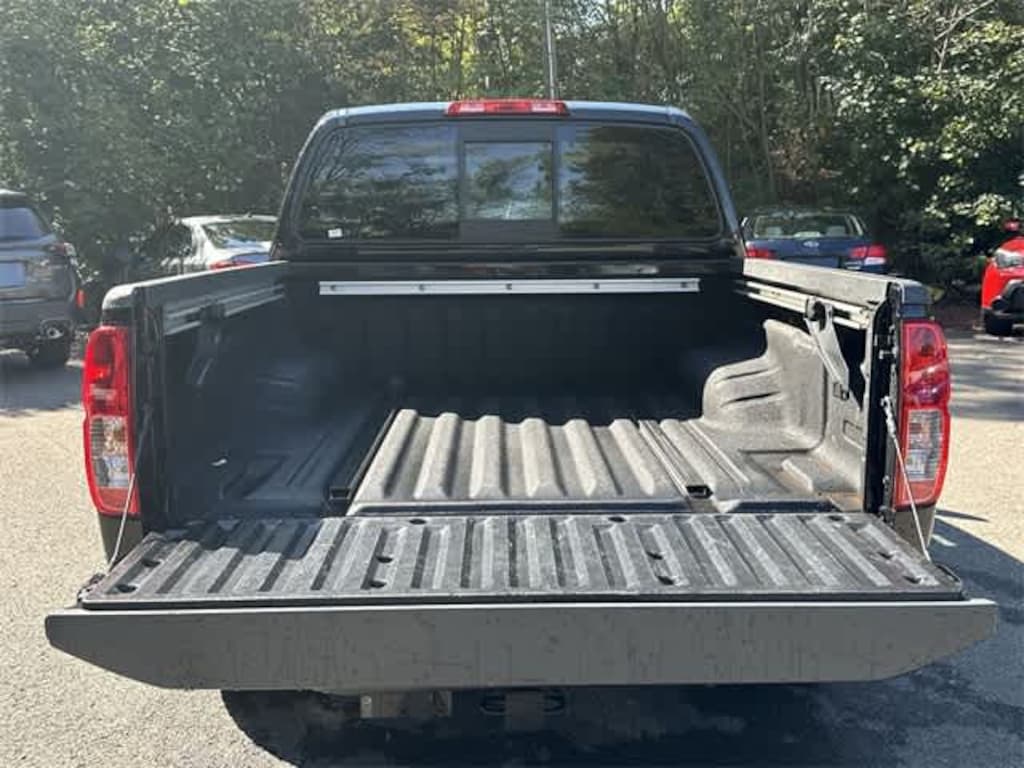Used 2020 Nissan Frontier SV Truck Crew Cab
