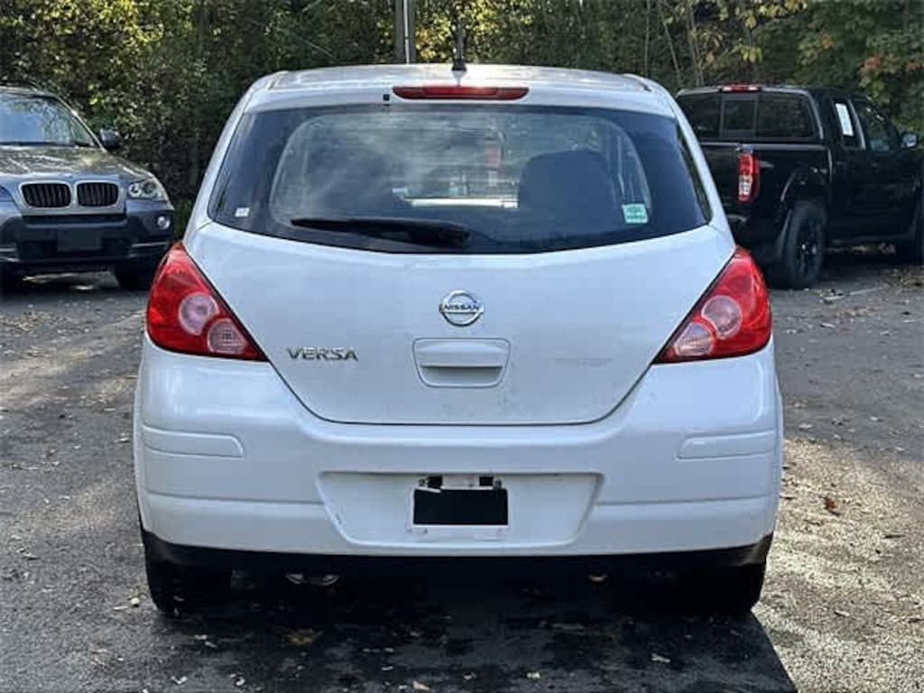 Used 2011 Nissan Versa 1.8S Hatchback