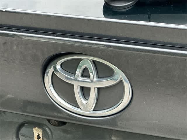 Thumbnail: 2018 Toyota C-HR - 25