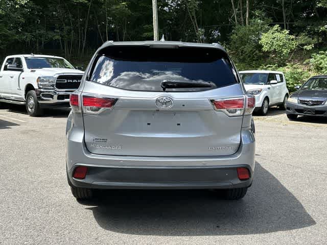 Thumbnail: 2015 Toyota Highlander - 3