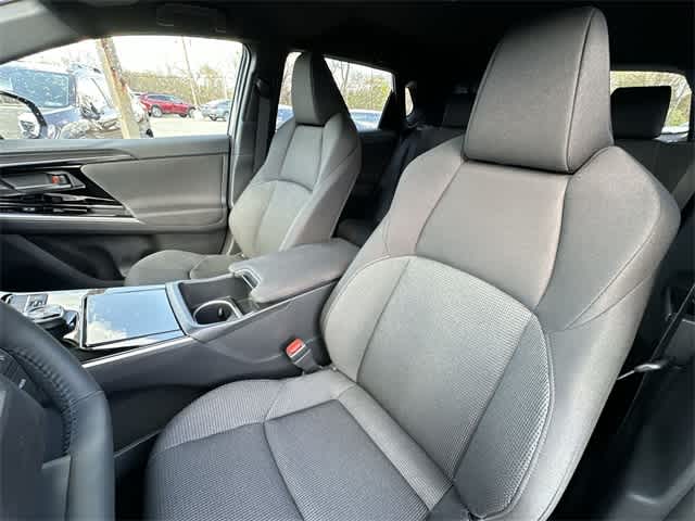 2025 Subaru Solterra Premium 15