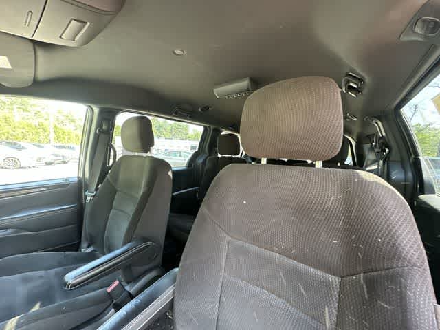 Thumbnail: 2017 Dodge Grand Caravan - 13