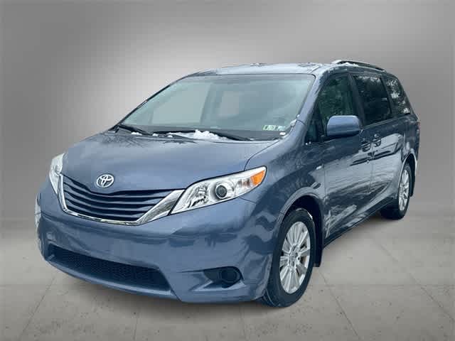 Thumbnail: 2017 Toyota Sienna - 1