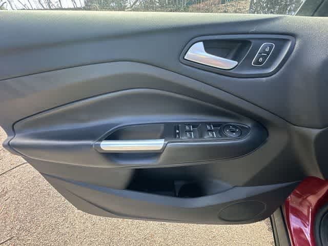 Thumbnail: 2019 Ford Escape - 16