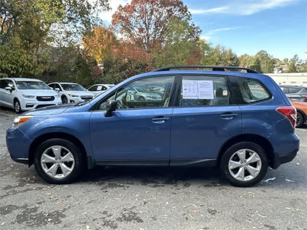 Used 2015 Subaru Forester 2.5i (CVT) SUV
