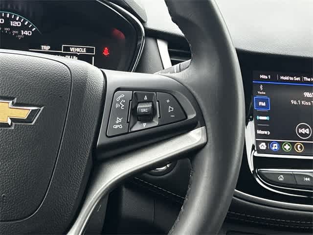 Thumbnail: 2022 Chevrolet Trax - 9