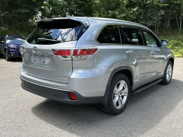 Thumbnail: 2015 Toyota Highlander - 22