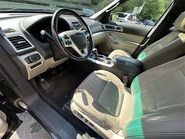 Thumbnail: 2013 Ford Explorer - 16