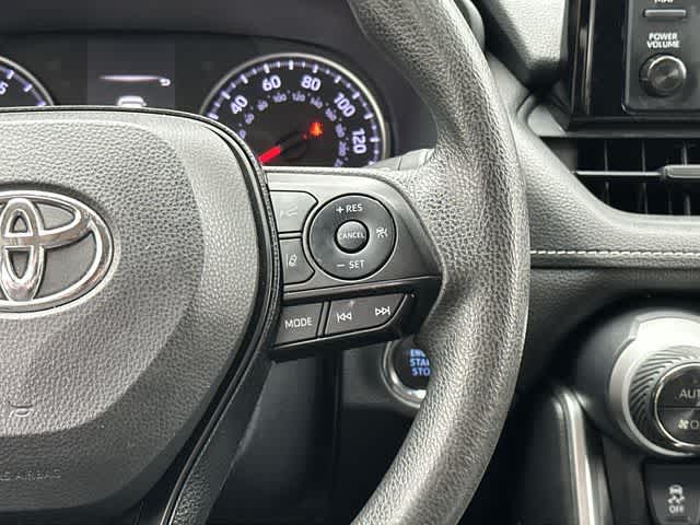 Thumbnail: 2020 Toyota RAV4 - 10