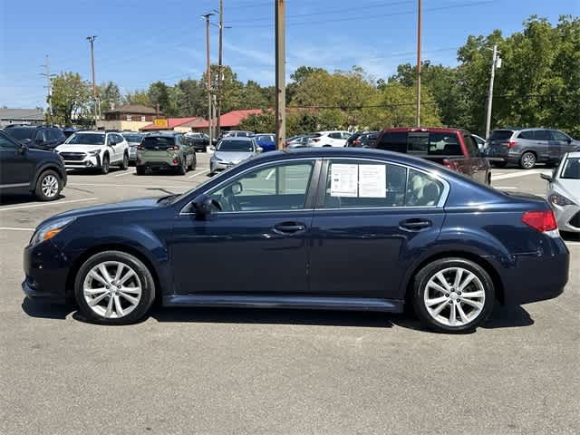 2013 Subaru Legacy 2.5i Premium photo 2