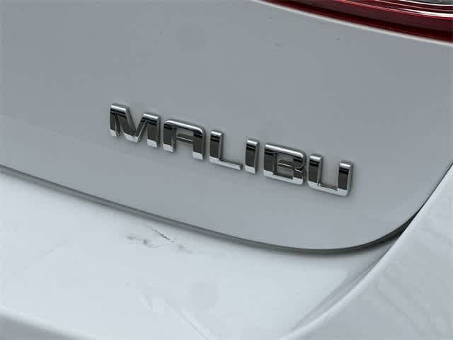2013 Chevrolet Malibu LS 22