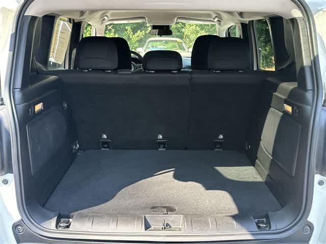 Thumbnail: 2015 Jeep Renegade - 23