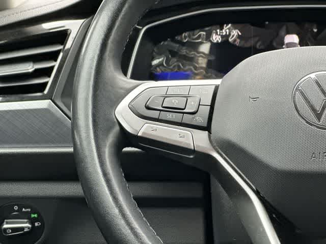 Thumbnail: 2024 Volkswagen Jetta - 8