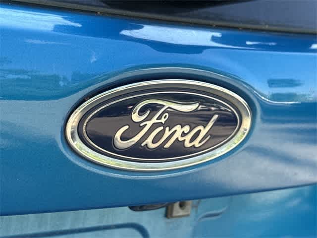 Thumbnail: 2015 Ford Focus - 18