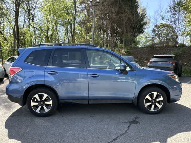 Thumbnail: 2017 Subaru Forester - 3