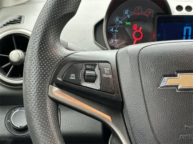 Thumbnail: 2015 Chevrolet Sonic - 8