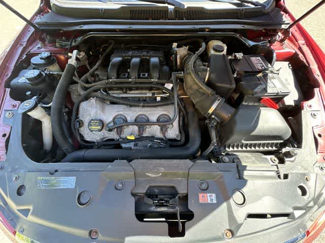 Thumbnail: 2011 Ford Taurus - 20
