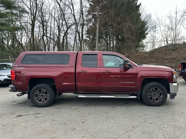 2017 Chevrolet Silverado 1500 photo 3