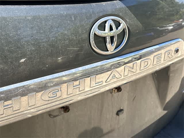 Thumbnail: 2013 Toyota Highlander - 20