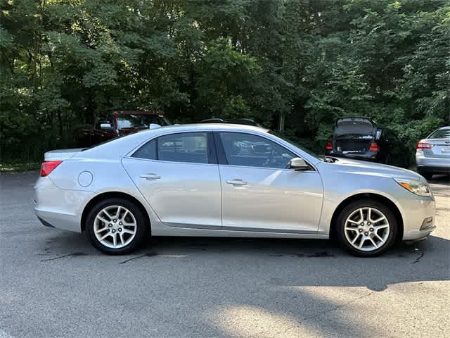 Thumbnail: 2013 Chevrolet Malibu - 3