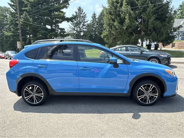 Thumbnail: 2017 Subaru Crosstrek - 3