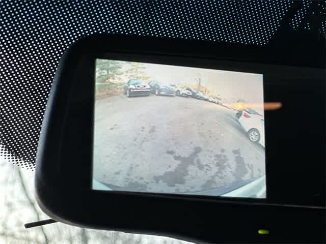 Thumbnail: 2011 Kia Sorento - 11