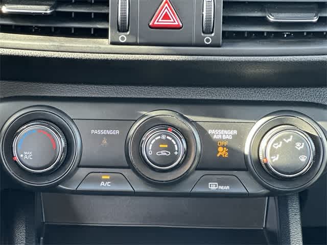 Thumbnail: 2020 Kia Forte - 13