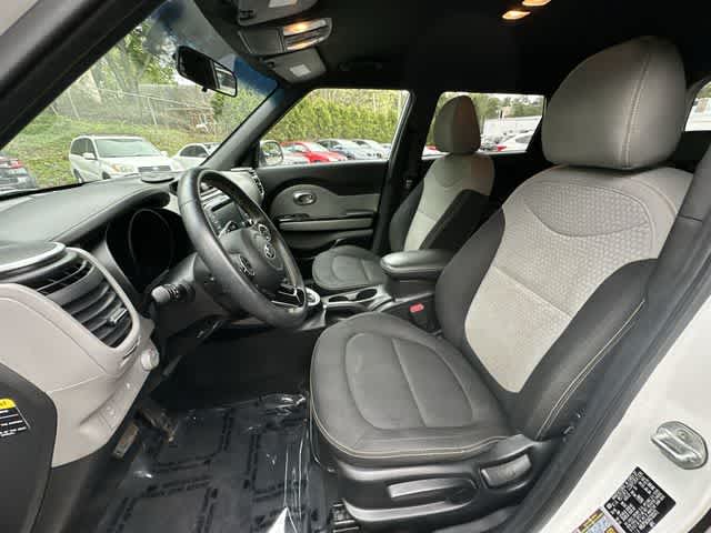 Thumbnail: 2016 Kia Soul - 16