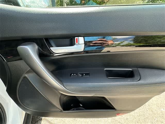 2015 Kia Sorento LX 18