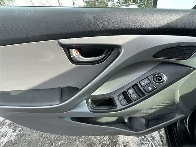 Thumbnail: 2014 Hyundai Elantra - 12