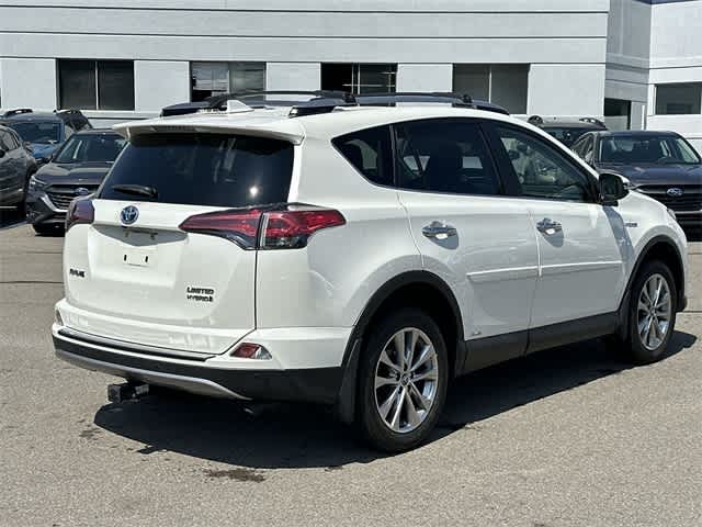 Thumbnail: 2018 Toyota RAV4 - 24