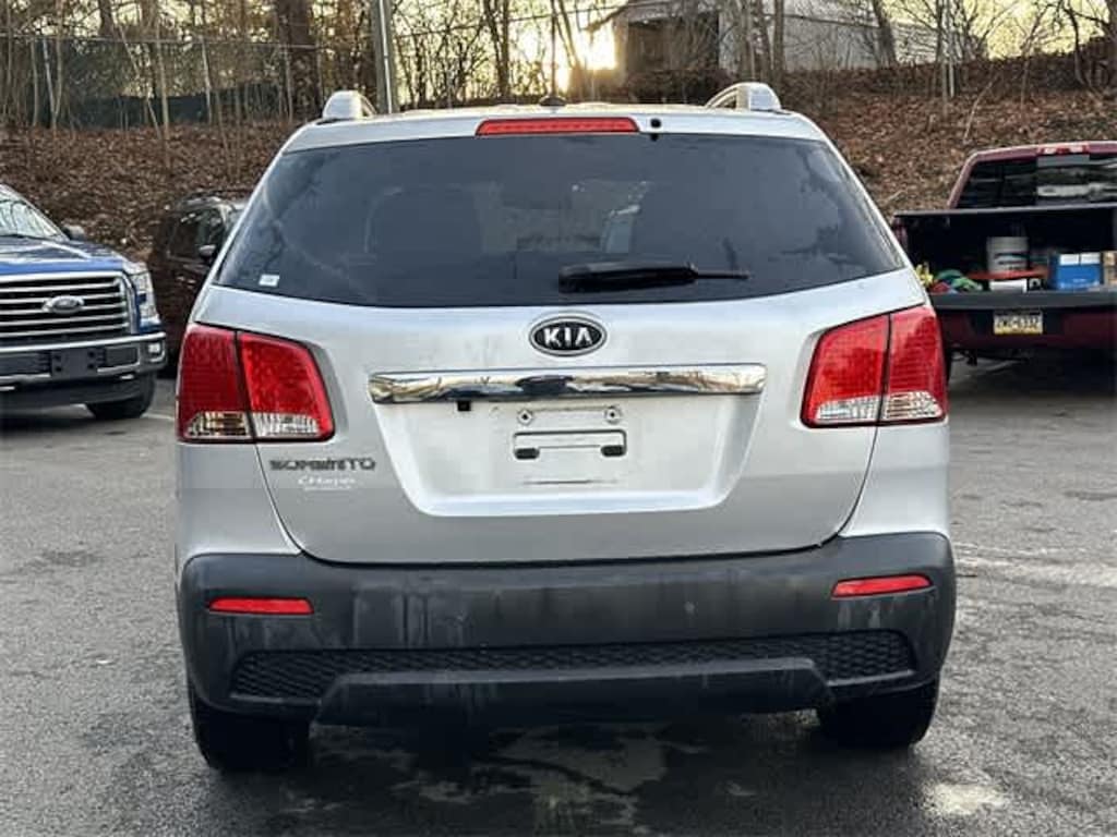 Used 2011 Kia Sorento LX SUV
