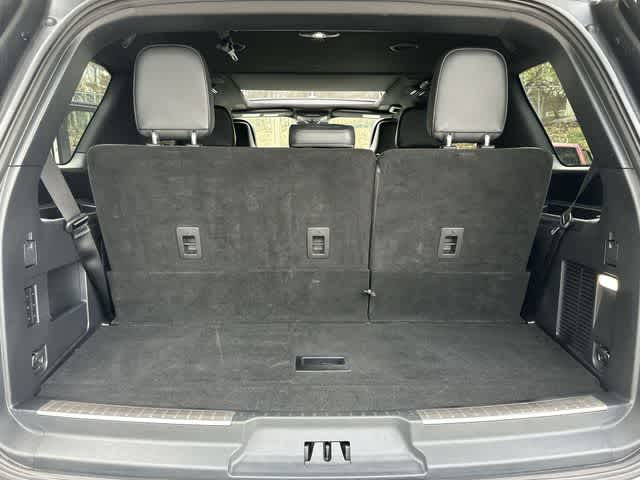 Thumbnail: 2024 Lincoln Navigator - 26