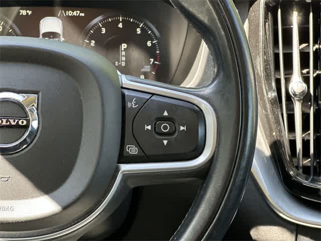 Thumbnail: 2019 Volvo XC60 - 10