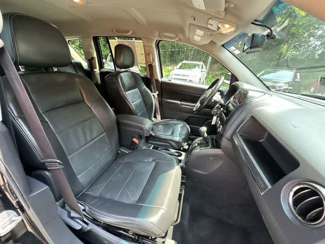 Thumbnail: 2011 Jeep Compass - 17