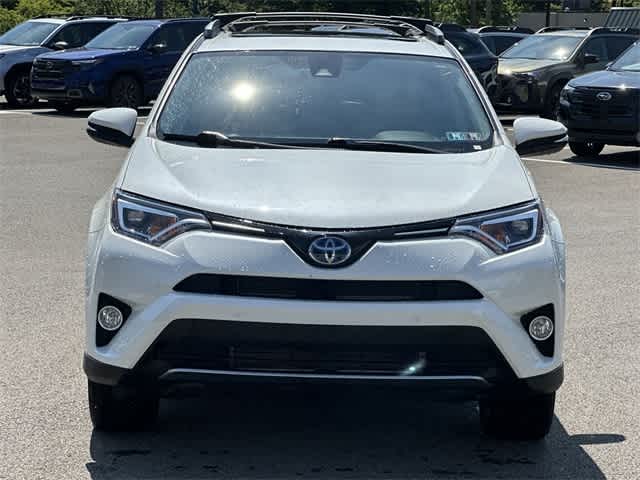 Thumbnail: 2018 Toyota RAV4 - 21