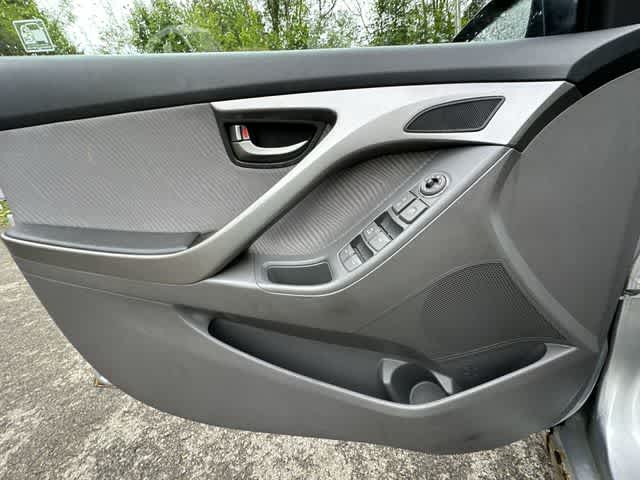 Thumbnail: 2013 Hyundai Elantra - 13