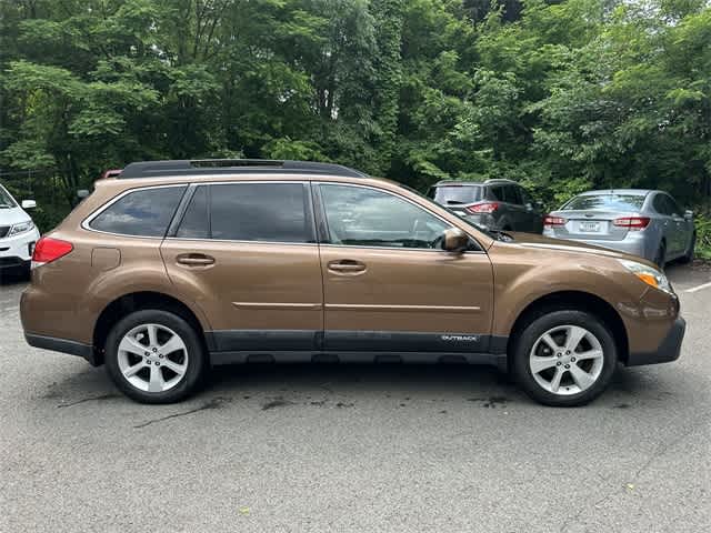 2013 Subaru Outback Premium 3