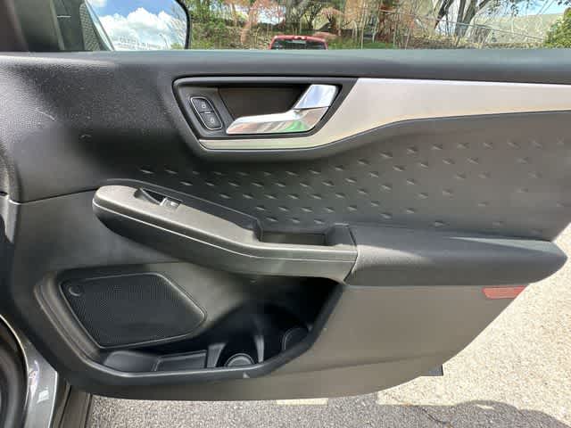 Thumbnail: 2020 Ford Escape - 21