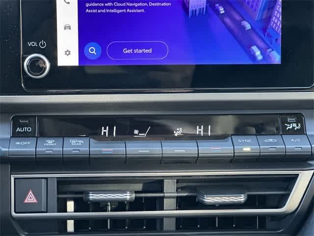 Thumbnail: 2025 Toyota Camry - 14