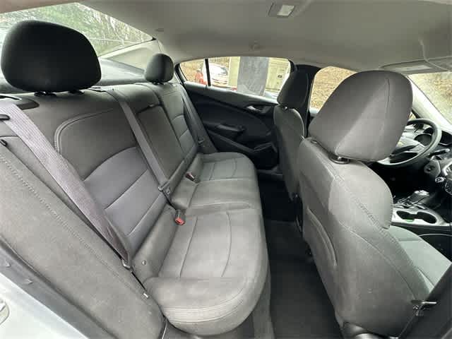 Thumbnail: 2017 Chevrolet Cruze - 21