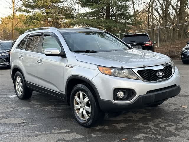Thumbnail: 2011 Kia Sorento - 17