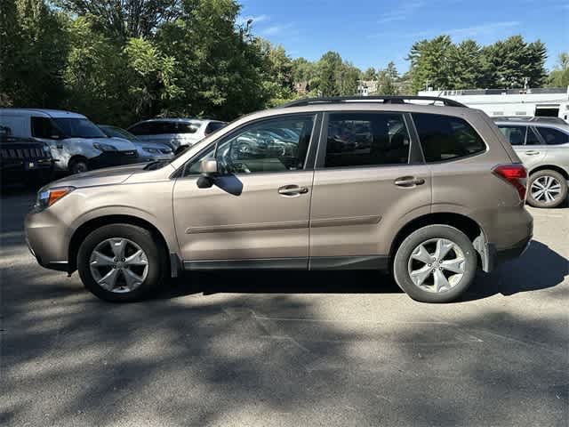 2015 Subaru Forester 2.5i Premium photo 2