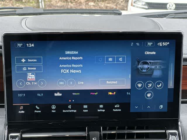 Thumbnail: 2024 Lincoln Navigator - 12