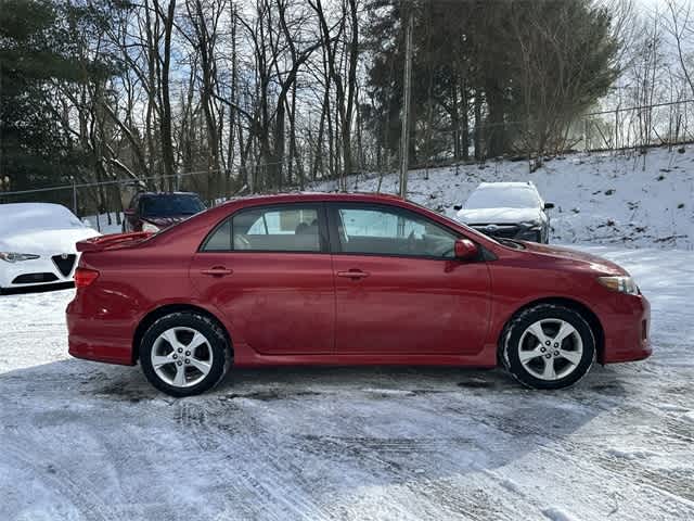 Thumbnail: 2011 Toyota Corolla - 3