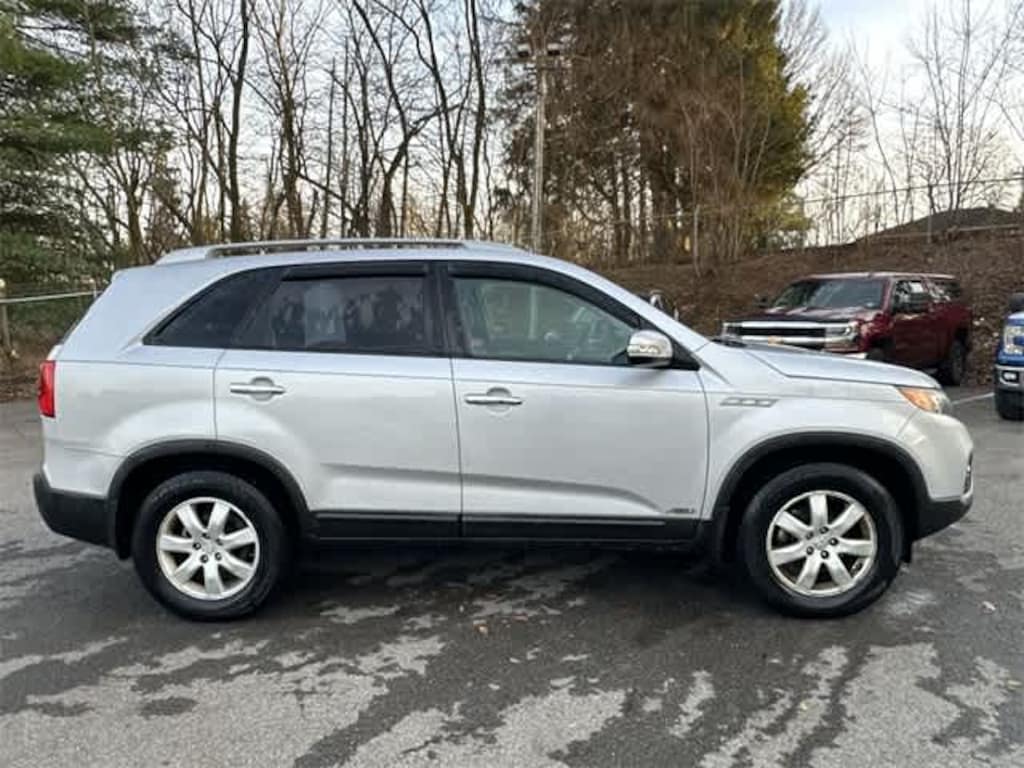 Used 2011 Kia Sorento LX SUV