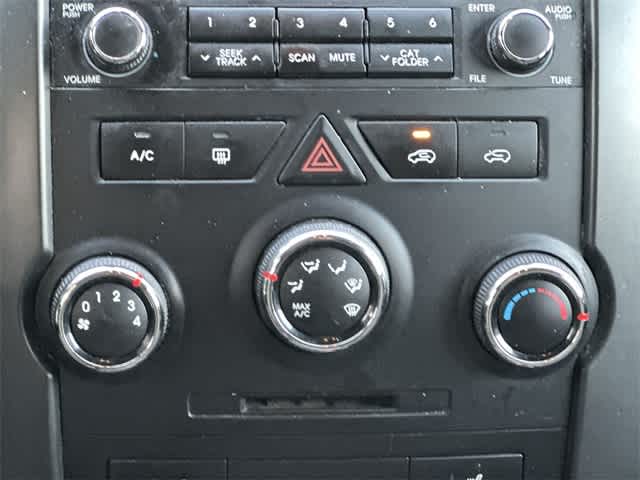 Thumbnail: 2011 Kia Sorento - 12