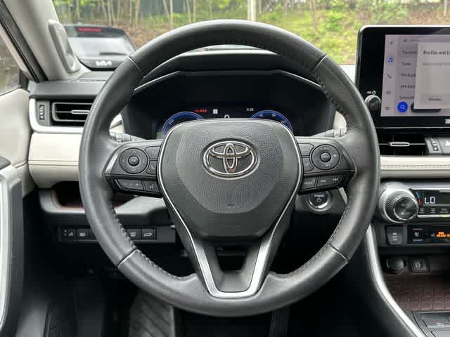 Thumbnail: 2023 Toyota RAV4 - 8