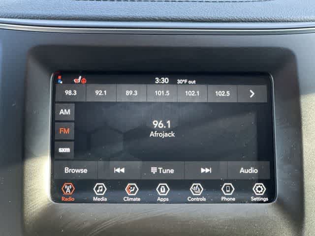 Thumbnail: 2019 Jeep Cherokee - 11